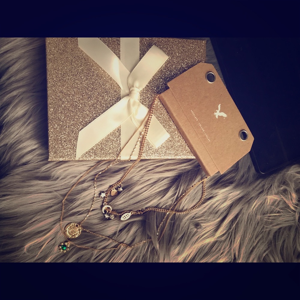 3-layered festive charm necklace!!